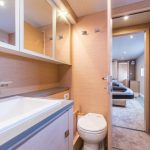 Motor Yacht 44 - Power Catamaran Bathroom